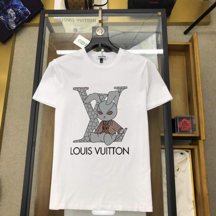 Picture of Louis Vuitton T Shirts Short _SKULVM-5XLkdtr068132